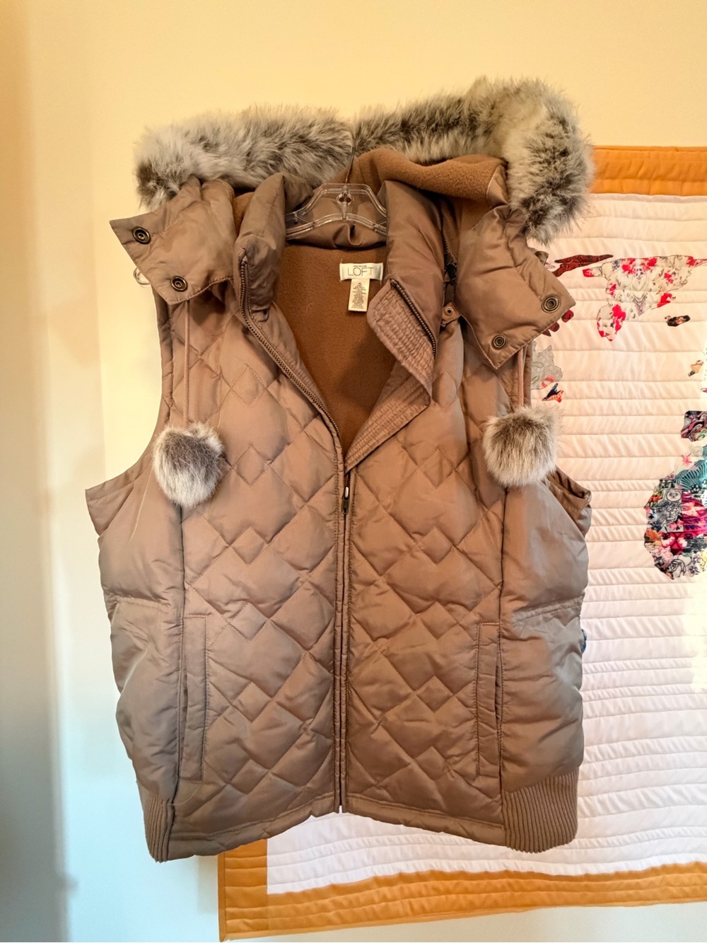 LOFT XL Quilted Down Puffer Vest Faux Fur Hood Taupe Brown